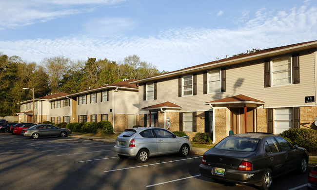 Oak Ridge Apartments in Mobile, AL - Building Photo - Building Photo