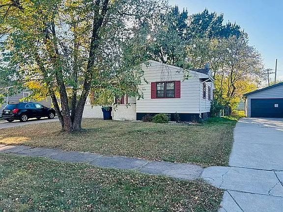 property at 3119 Outer Dr
