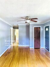 8317 Mark Lawn Dr in Richmond, VA - Building Photo - Building Photo