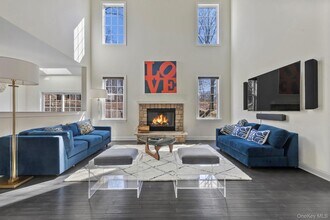 11 Fraydun Ln in Scarsdale, NY - Building Photo - Building Photo