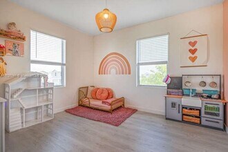 1755 SE 9th Terrace in Florida City, FL - Building Photo - Building Photo