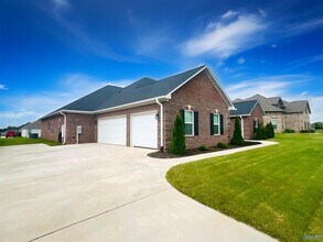 17123 Stonegate Dr in Athens, AL - Building Photo - Building Photo