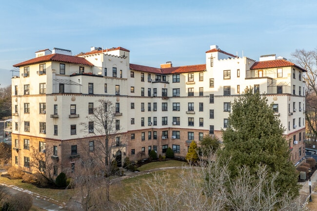 Wykagyl Garden Apartments