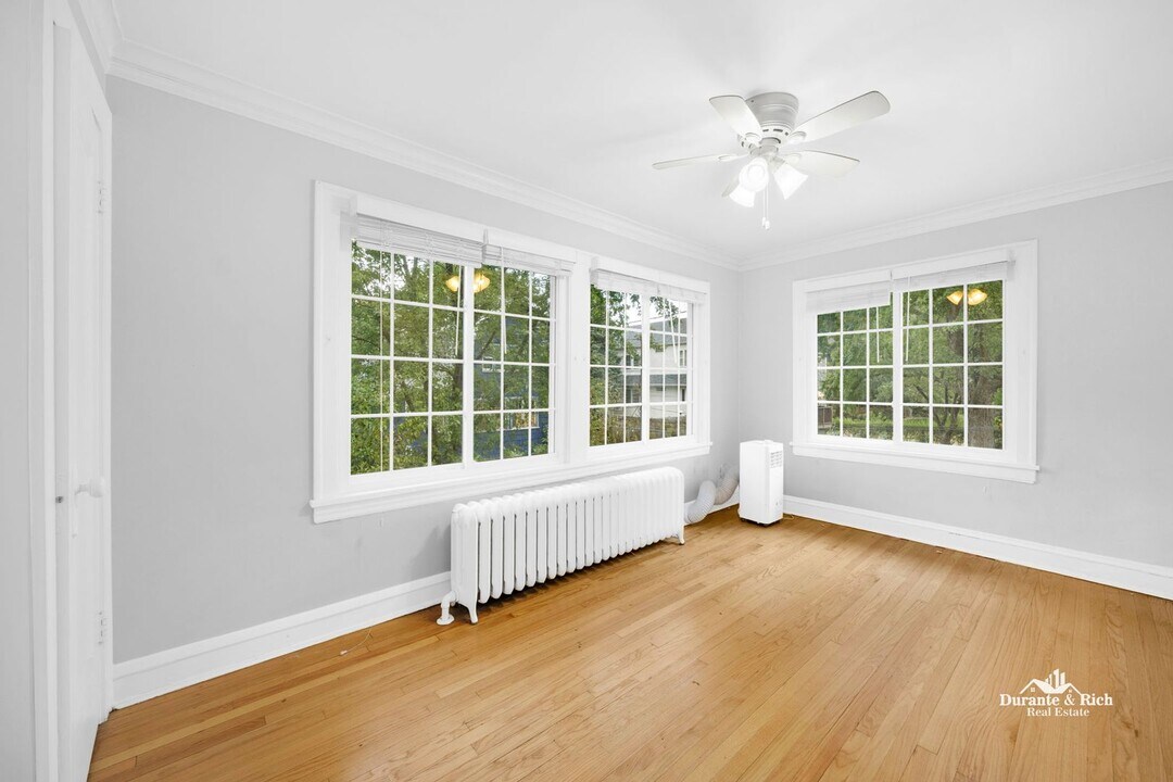 1524 Washington St in Evanston, IL - Building Photo