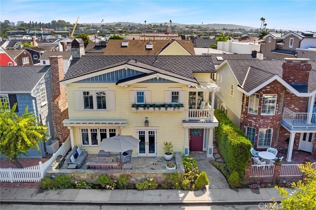 112 Abalone Ave, Unit 3756-909 in Newport Beach, CA - Building Photo - Building Photo