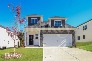 530 Hillpark Ln in Greer, SC - Building Photo