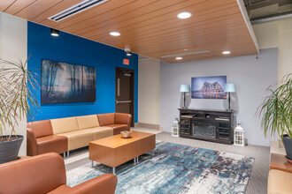 Creekwalk Commons in Syracuse, NY - Building Photo - Lobby