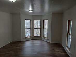 306 N Elm Ave in Jackson, MI - Building Photo - Building Photo