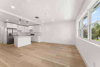 111 W 35th St in West Palm Beach, FL - Building Photo - Building Photo