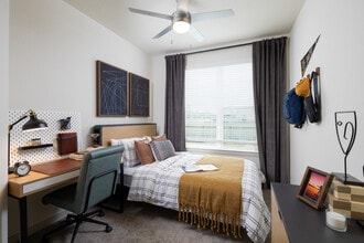 Aperture in Orlando, FL - Building Photo - Interior Photo