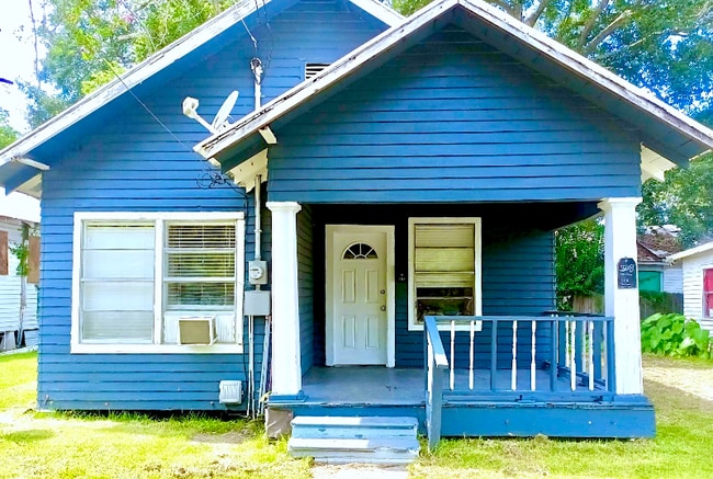 property at 308 W 8th St