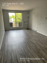 130 Park Ave E in Chatham, ON - Building Photo - Building Photo