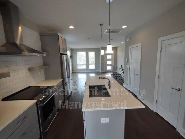 422 Southend Crossing Ln in Charlotte, NC - Building Photo - Building Photo