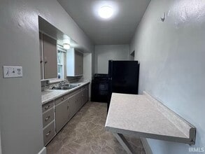 1500 Wheeling Ave in Muncie, IN - Building Photo - Building Photo