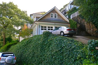 27 Central Ave in Sausalito, CA - Building Photo - Building Photo