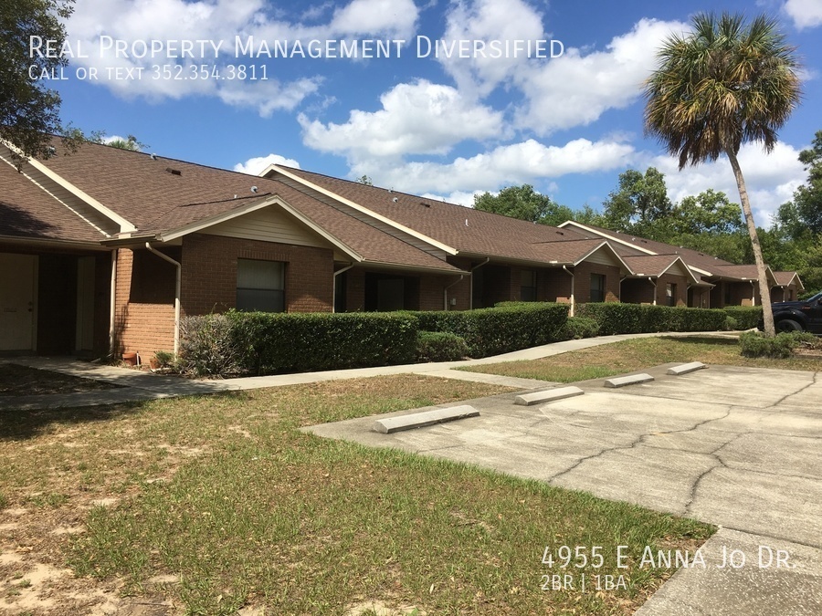 4955 E Anna Jo Dr in Inverness, FL - Building Photo