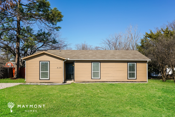 638 Matador Dr in Oak Point, TX - Foto de edificio