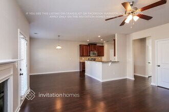 1098 Virginia Oak Ln in Lawrenceville, GA - Foto de edificio - Building Photo