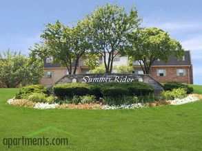 Summer Ridge in Hyattsville, MD - Foto de edificio - Building Photo