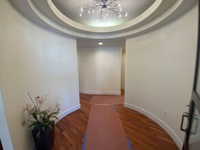 1220 1st St in Coronado, CA - Building Photo - Building Photo