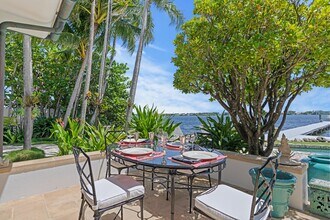 7500 S Flagler Dr in West Palm Beach, FL - Building Photo - Building Photo