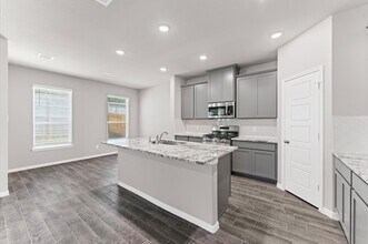 22906 Ephesus Ave in Tomball, TX - Building Photo - Building Photo