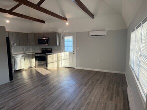 68 North Ave in Abington, MA - Building Photo - Building Photo