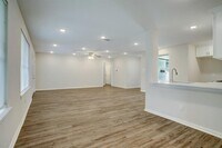 126 W Havner Ln photo'