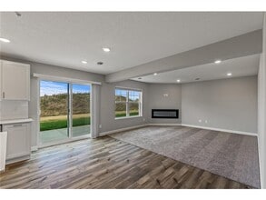 14644 112th Ave N in Maple Grove, MN - Building Photo - Building Photo