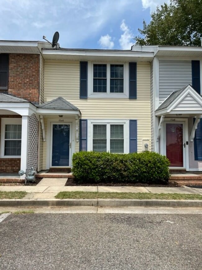 property at 1546 Elizabeth St