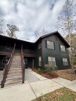 5565 Colonial Chatsworth Cir in North Charleston, SC - Building Photo