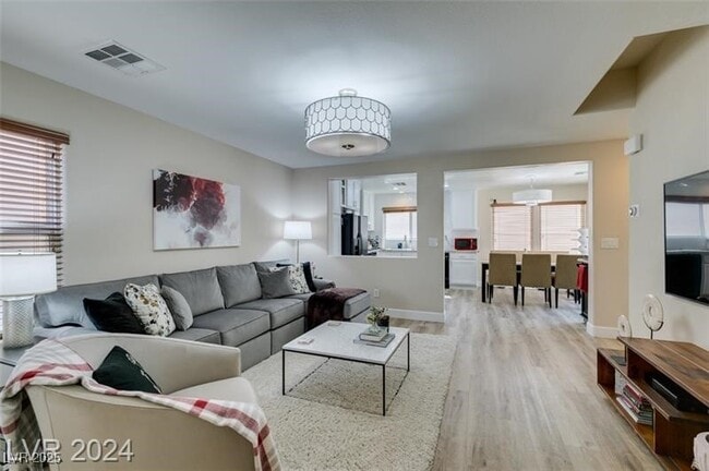 11895 Giles St in Las Vegas, NV - Building Photo - Building Photo
