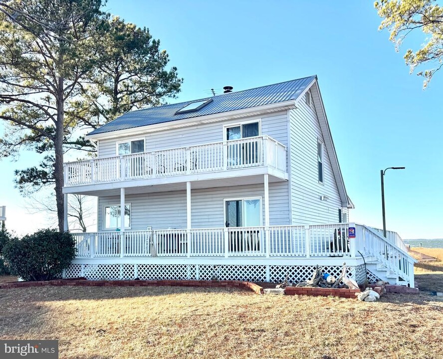 8078 Riverview Rd in Westover, MD - Building Photo