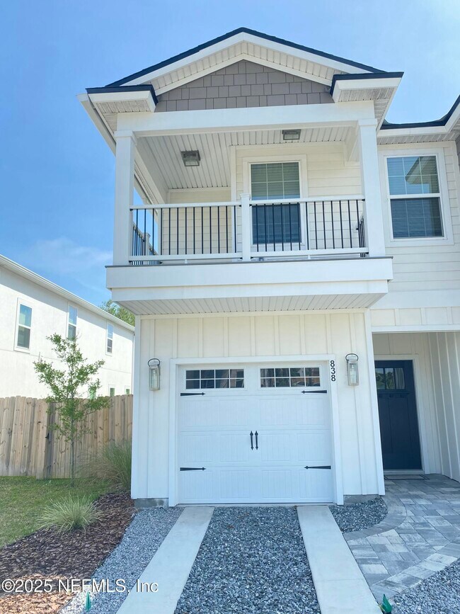 838 5th Ave N in Jacksonville Beach, FL - Building Photo - Building Photo