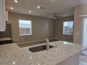 2954 Pulp Ml Ln in Lincoln, CA - Building Photo - Building Photo