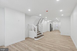 17 N Millick St in Philadelphia, PA - Building Photo