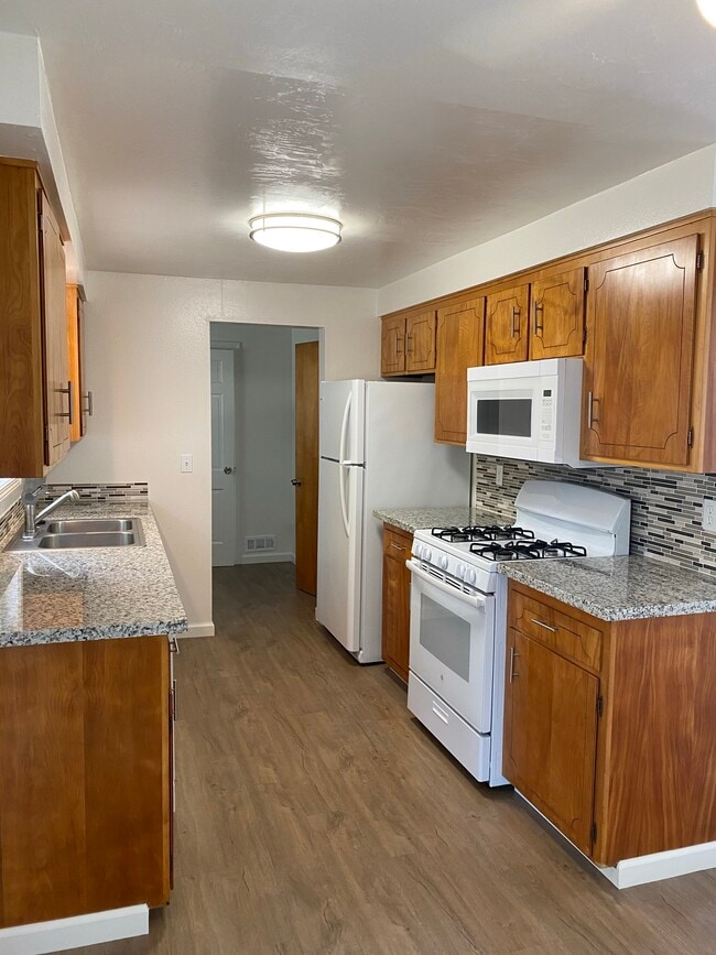 1247 Piper Ln in Eugene, OR - Building Photo - Building Photo