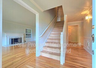 18213 157th Ave NE in Woodinville, WA - Building Photo - Building Photo