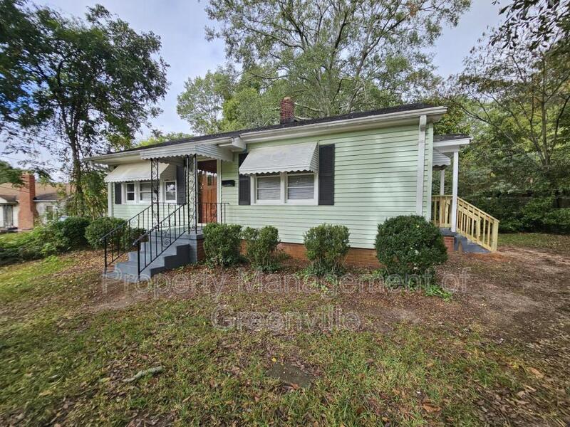 6 Prosperity Ave in Greenville, SC - Foto de edificio