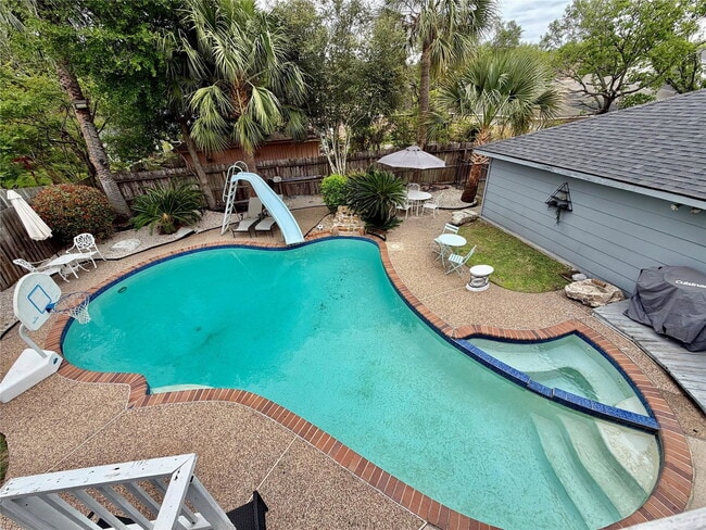 property at 15113 Chasehill Dr