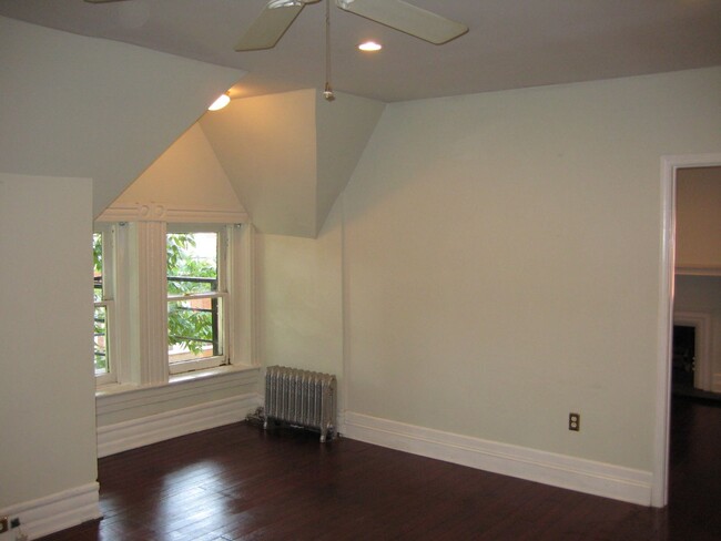 property at 1430 S 4th St