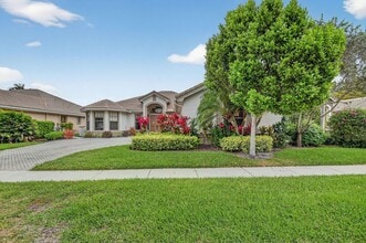 10337 Trianon Pl in Wellington, FL - Building Photo - Building Photo