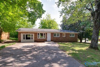 4813 Joy Dr NW in Huntsville, AL - Building Photo - Building Photo