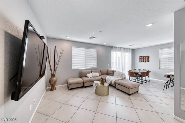 8502 Torozo Ave in Las Vegas, NV - Foto de edificio - Building Photo