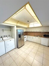 7205 W Sunrise Blvd in Plantation, FL - Building Photo - Building Photo