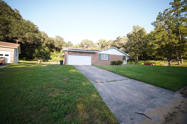 1616 Salmon Dr in Tallahassee, FL - Building Photo - Building Photo