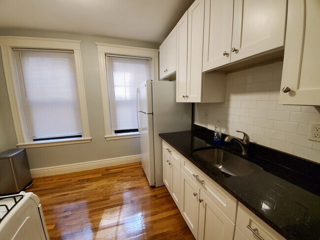1762 Commonwealth Avenue, Unit 4