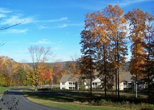 Ivy Woods in Tolland, CT - Building Photo - Building Photo