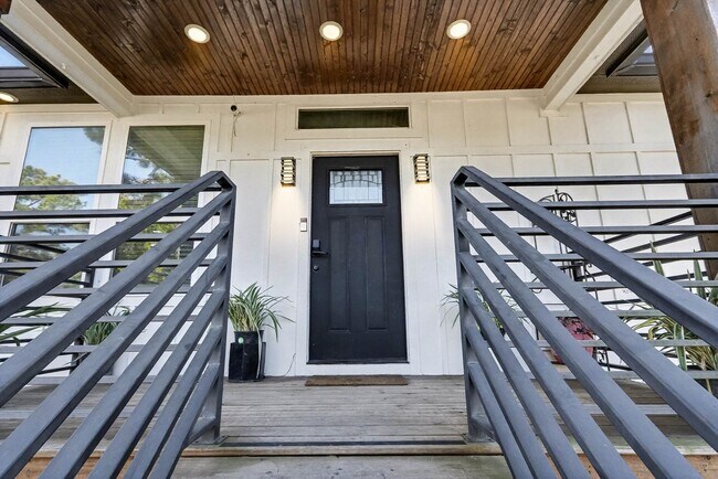 property at 3442 Noah St