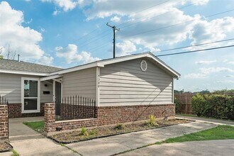 5302 Wooten Dr in Fort Worth, TX - Building Photo - Building Photo